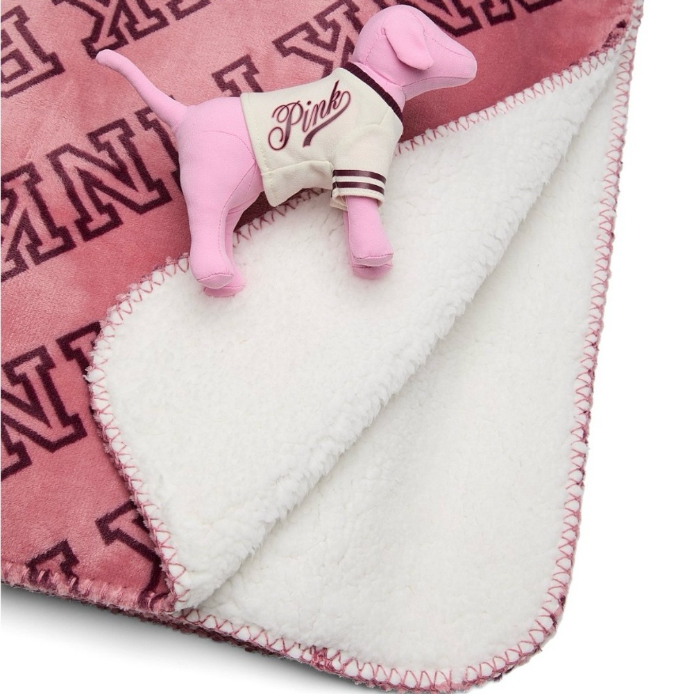 🌟VS Exclusive blanket & dog bundle